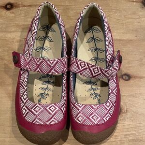 NWOT Keen Harvest Mary Jane Patchwork Southwest Aztec Boho Flats outdoorsy 9